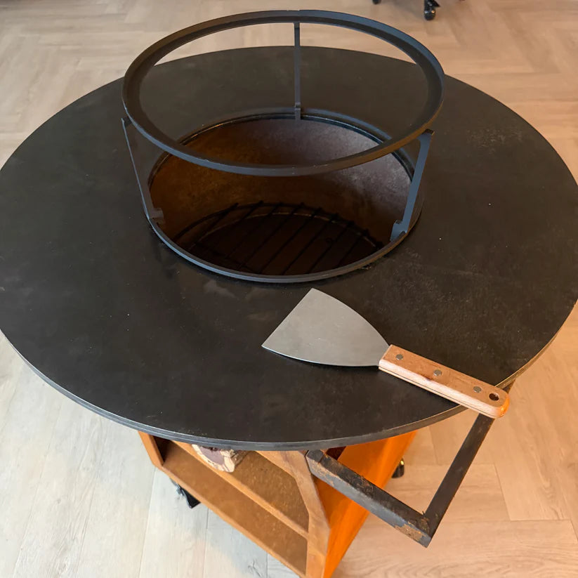 Barbecue Plancha Grill Maestro XXL Ø80cm Acier Corten - Avec tisonnier et rangement pour le bois