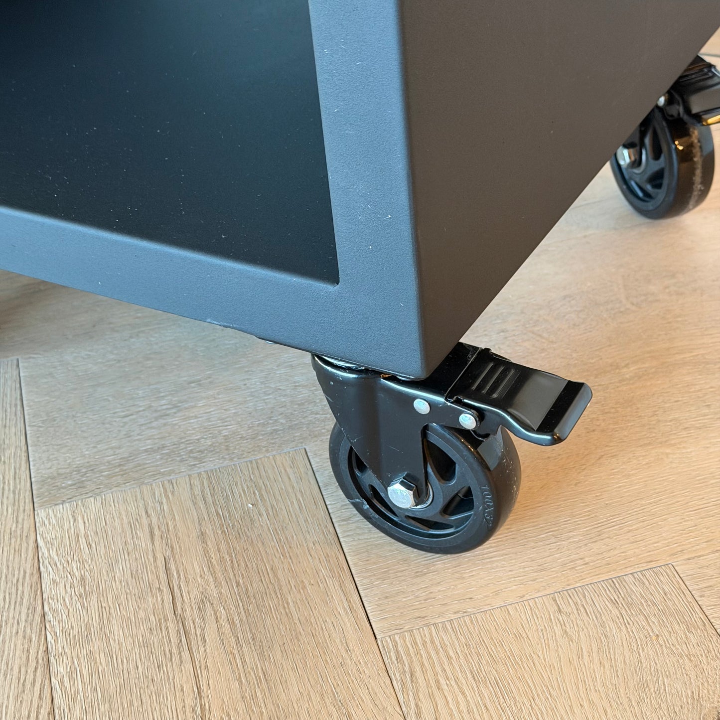 BBQ Plancha Grill Maestro Ø70cm Blackline - Avec grandes roues et compartiment à bois