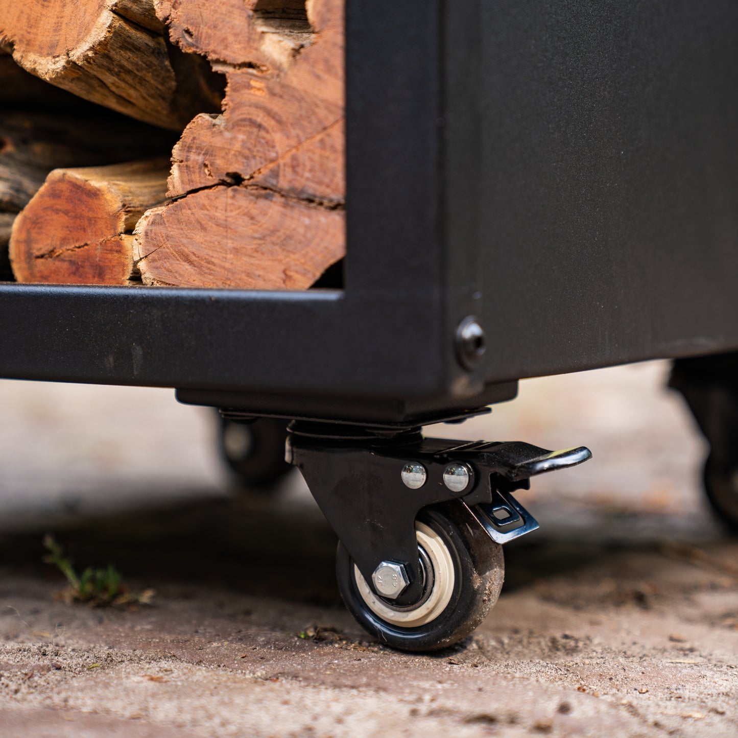 BBQ Plancha Grill Acier Corten Blackline Camarada rangement bois Ø70cm