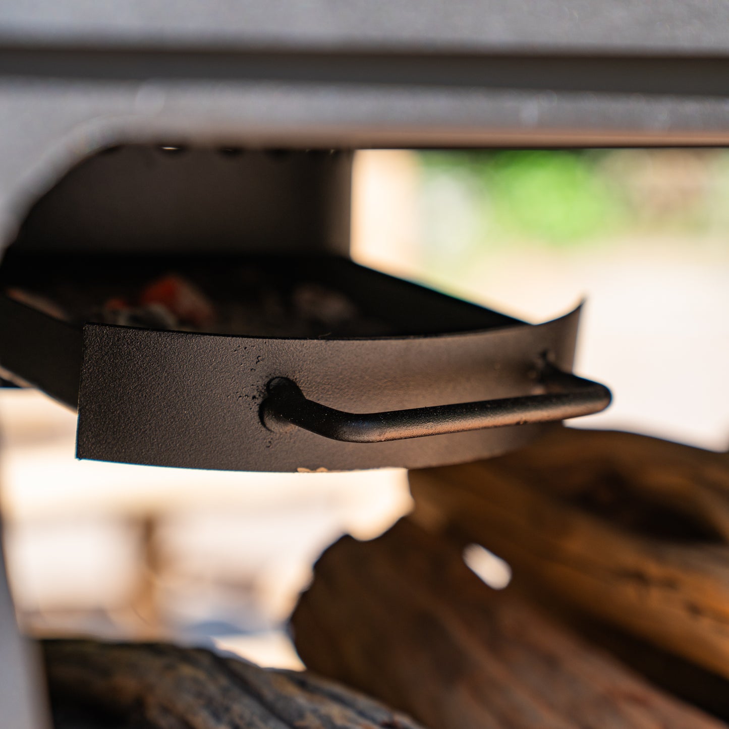 BBQ Plancha Grill Compañía - avec Housse de protection personnalisée et rangement bois 60Ø - Avec planche à découper