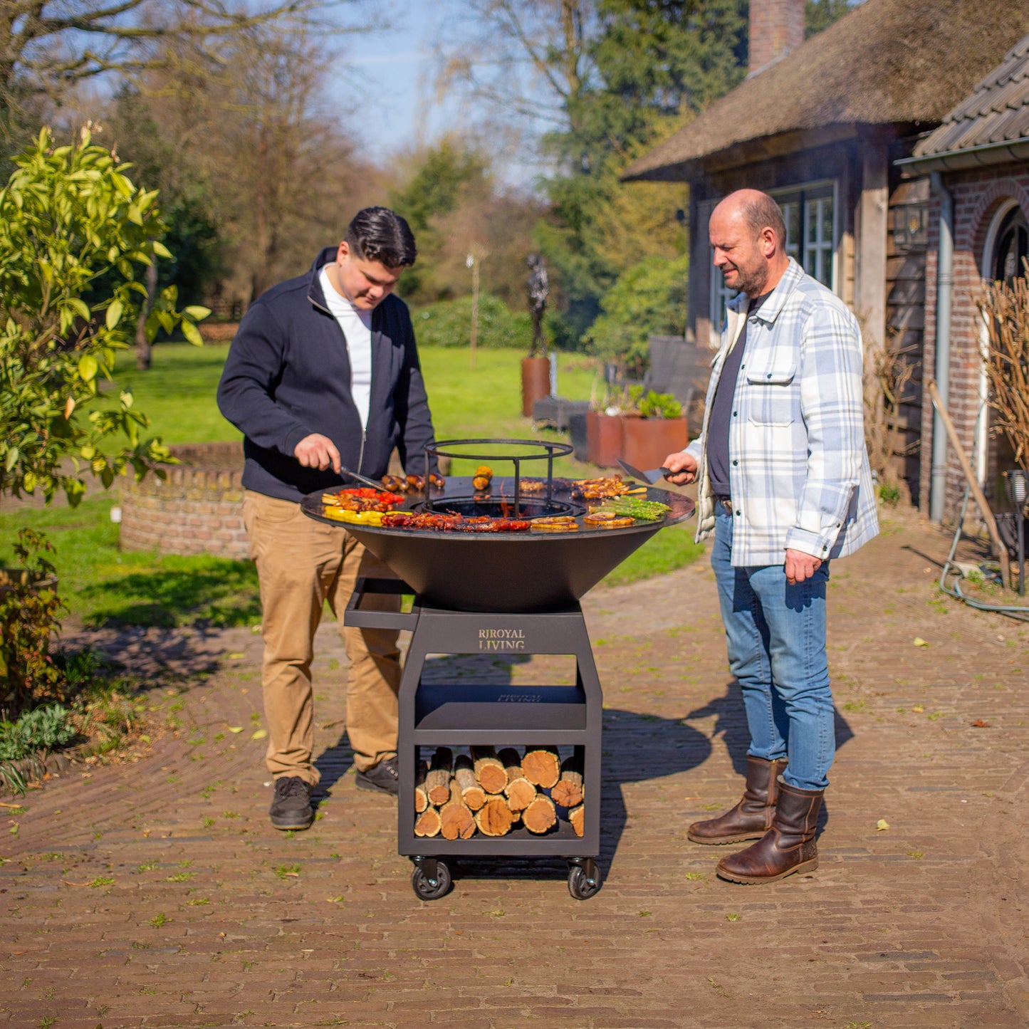 BBQ Plancha Grill Maestro XXXL Ø100cm Blackline - Avec grandes roues et rangement pour le bois