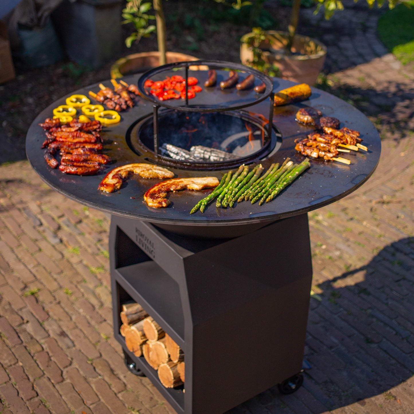 BBQ Plancha Grill Maestro XXXL Ø100cm Blackline - Avec grandes roues et rangement pour le bois