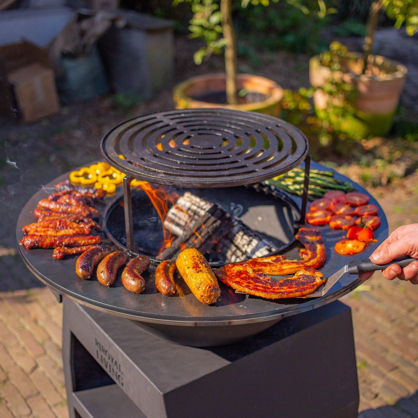BBQ Plancha Grill Maestro Ø70cm Blackline - Avec grandes roues et compartiment à bois