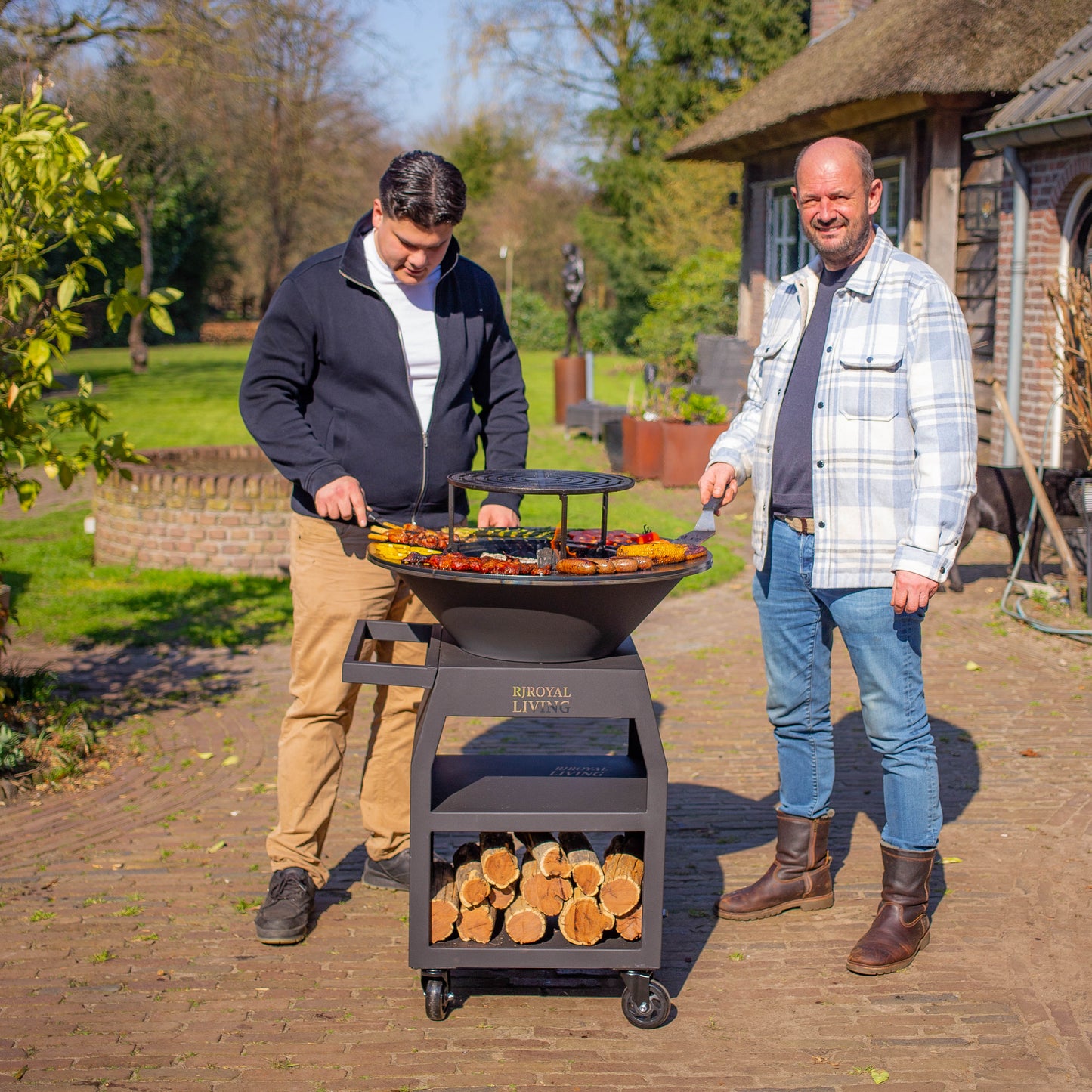 BBQ Plancha Grill Maestro Ø70cm Blackline - Avec grandes roues et compartiment à bois