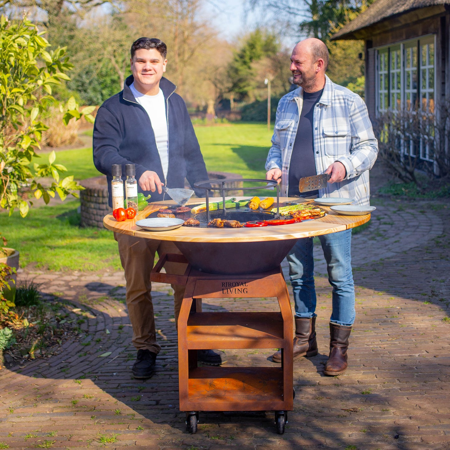 BBQ Plancha Grill Maestro Smokeless XXL Ø80cm en acier corten – Plancha sans fumée avec entourage en bois Mesa