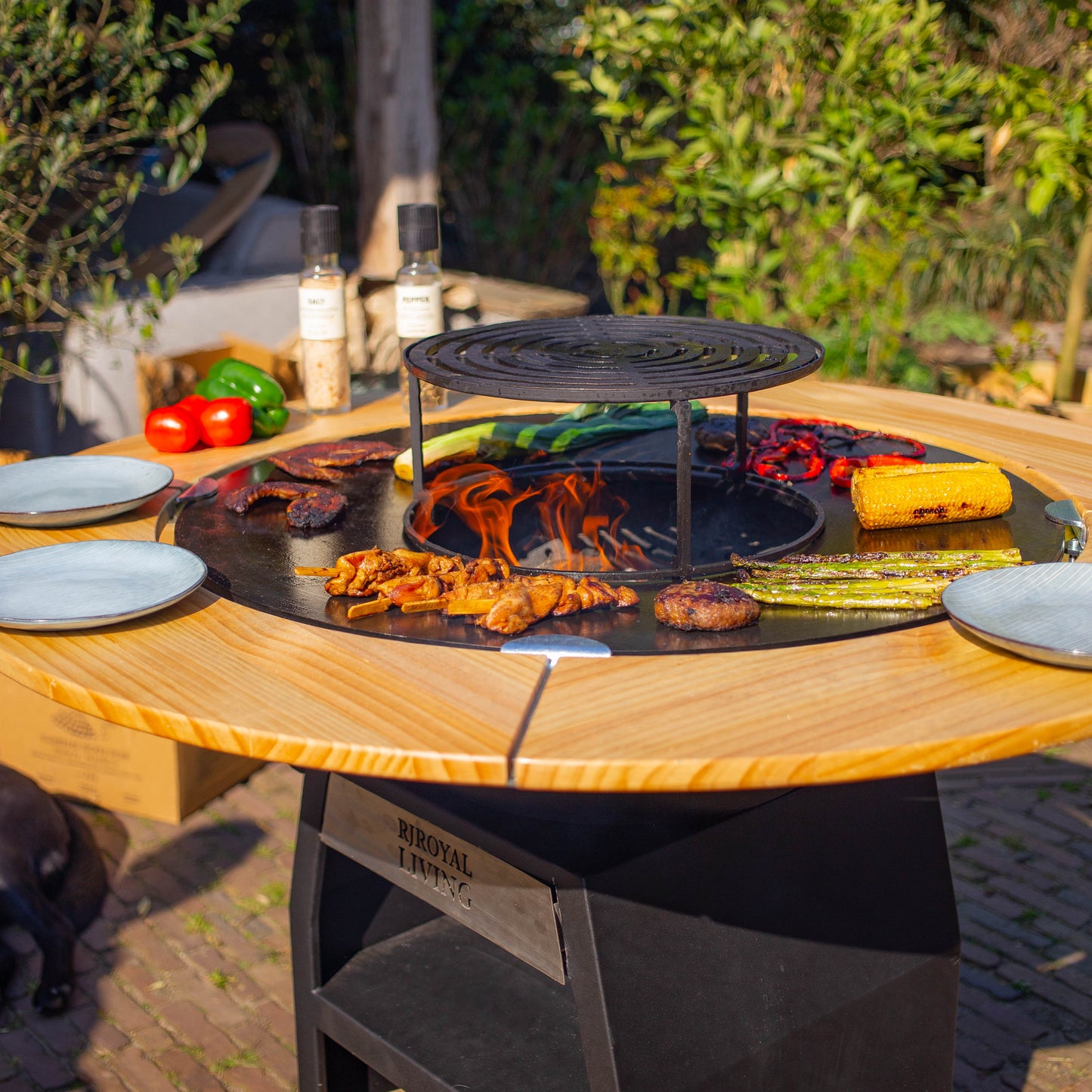 BBQ Plancha Grill Maestro Smokeless XXL Ø80cm Blackline – Plancha sans fumée avec entourage en bois Mesa